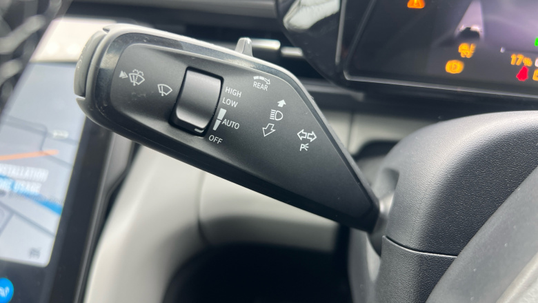 Ford Explorer 210kW Select 77kWh 5dr Auto Electric Estate